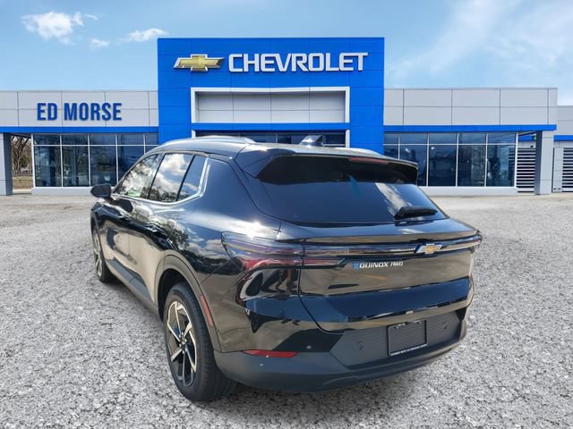 New 2026 Chevrolet Equinox EV LT AWD/4WD image 2