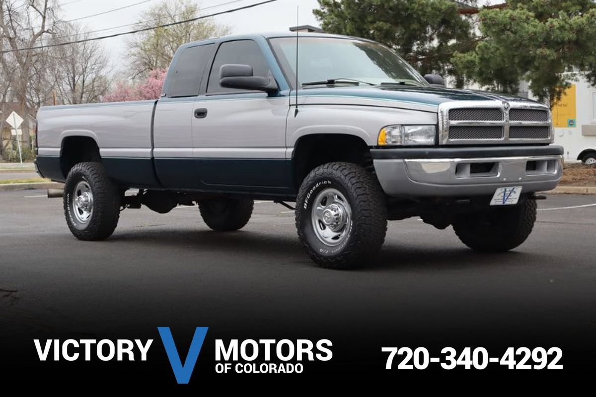 Used 1996 Dodge Ram 2500 Truck 4x4 Club Cab image 1