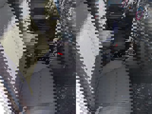 Used 2022 Jeep Wrangler Unlimited Sahara w/ Cold Weather Group image 21