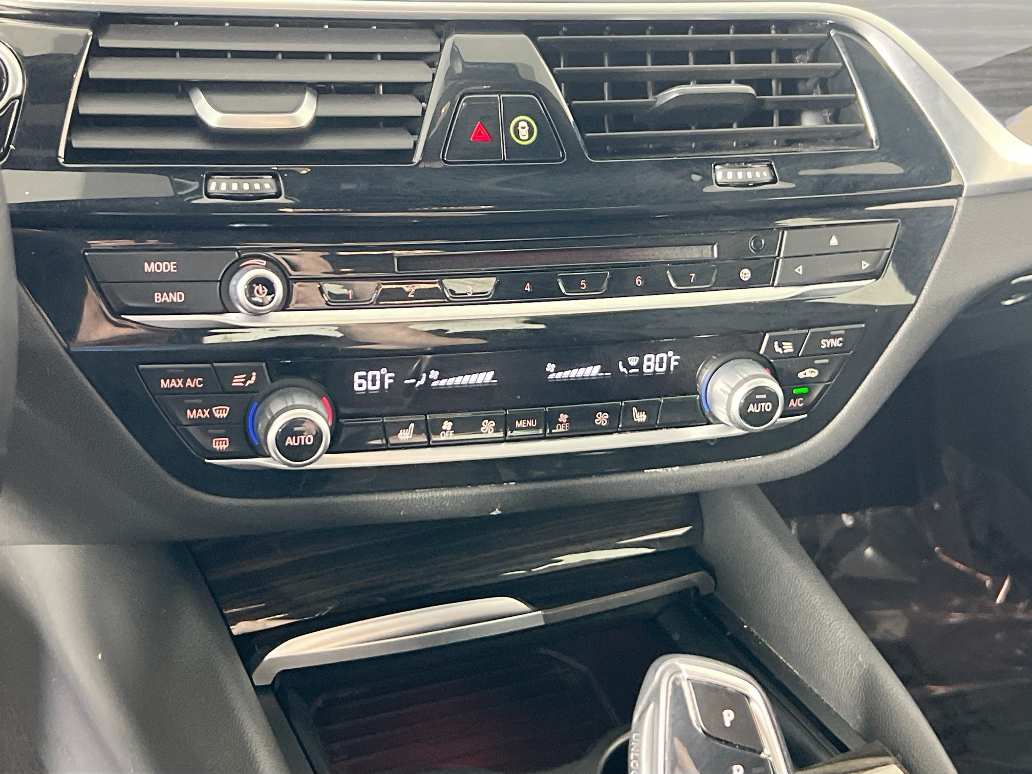 Used 2018 BMW 530i xDrive AWD/4WD image 16