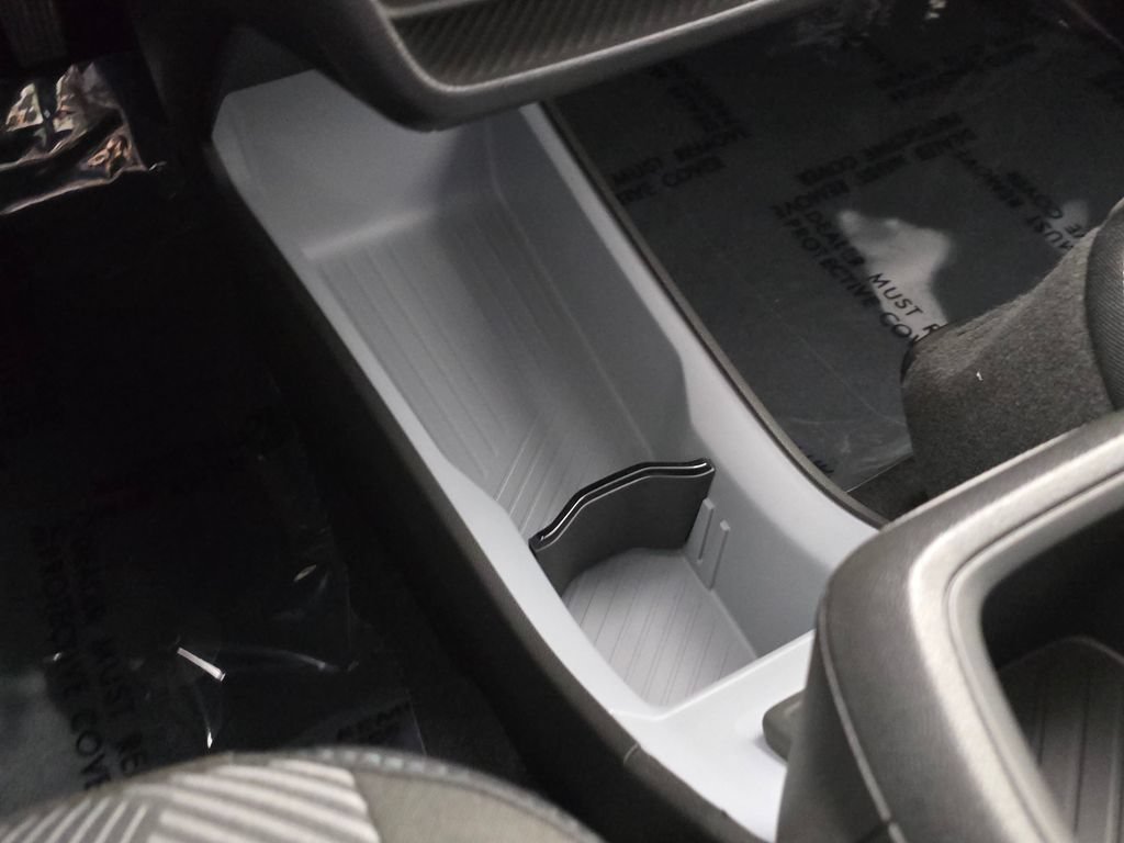 New 2027 Chevrolet Bolt LT w/ Comfort Package FWD image 33