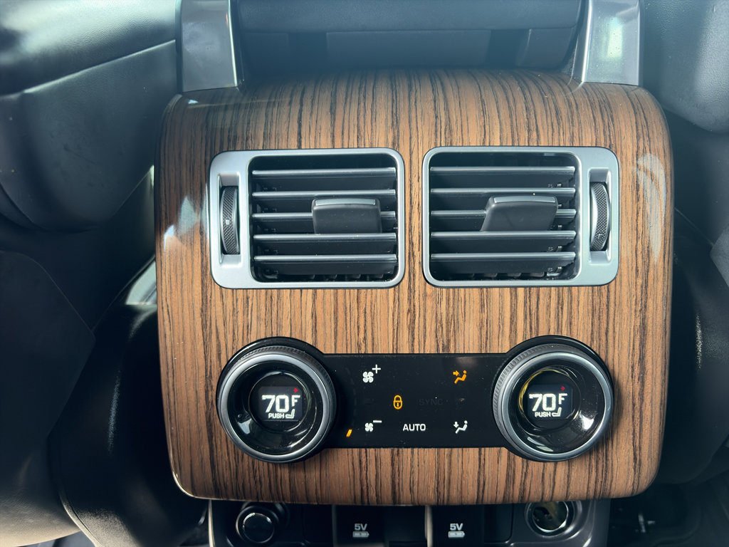 Used 2019 Land Rover Range Rover Supercharged image 15