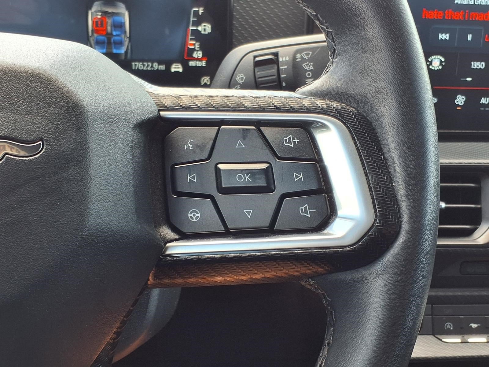 Used 2025 Ford Mustang Coupe RWD image 24