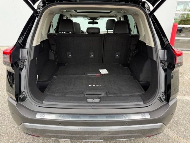 Used 2023 Nissan Rogue SL AWD/4WD image 10