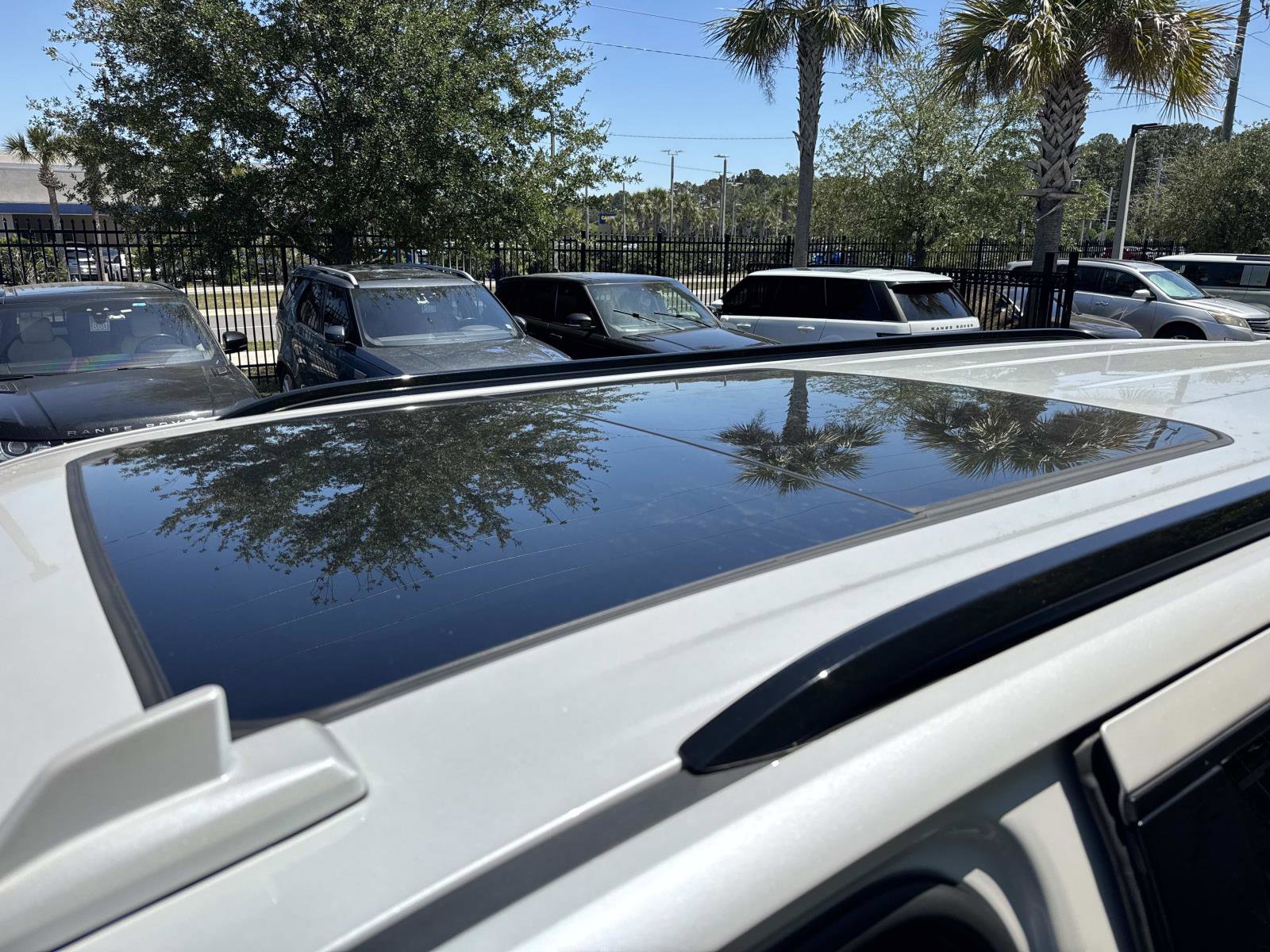 Used 2023 Cadillac Escalade ESV V AWD/4WD image 36
