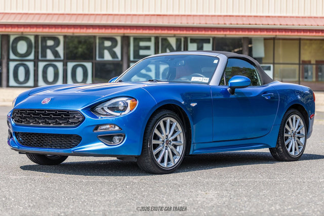 Used 2017 FIAT 124 Spider Lusso RWD image 22