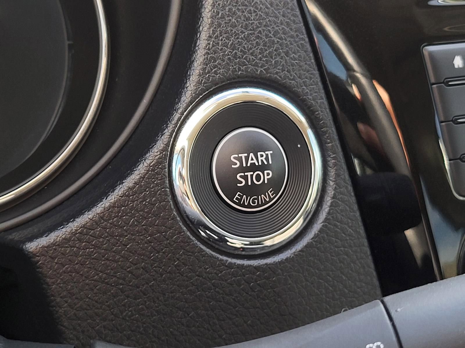 Used 2018 Nissan Rogue SV w/ Premium Package image 29