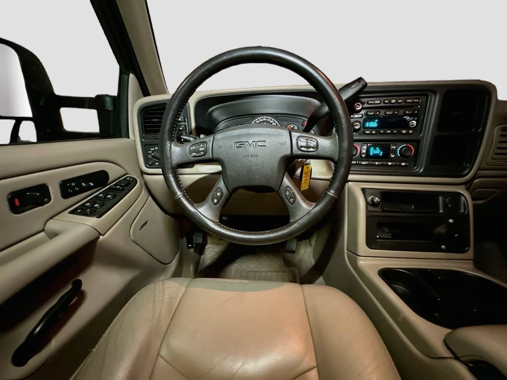 Used 2007 GMC Sierra 3500 SLT w/ Heavy-Duty Power Package AWD/4WD image 30