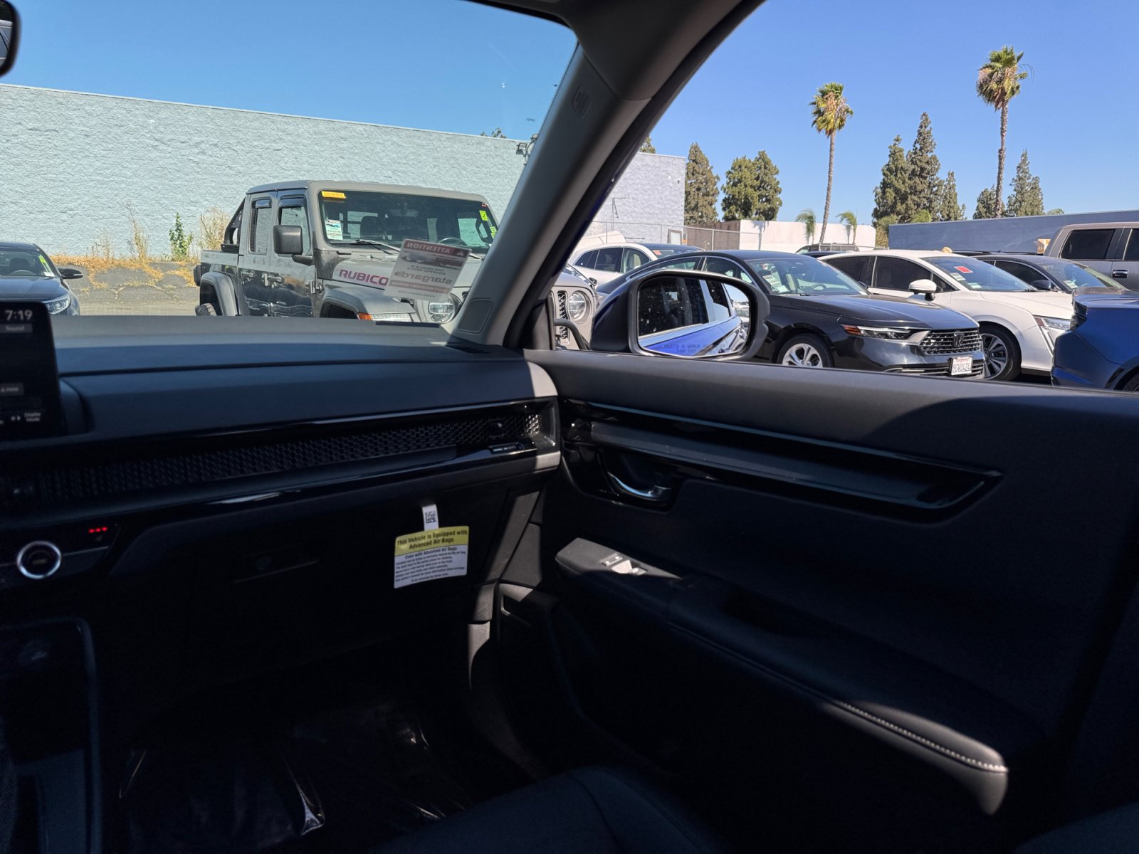 Used 2025 Honda CR-V EX-L image 21