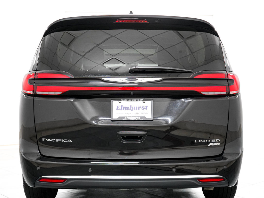 Certified 2024 Chrysler Pacifica Limited AWD/4WD image 6