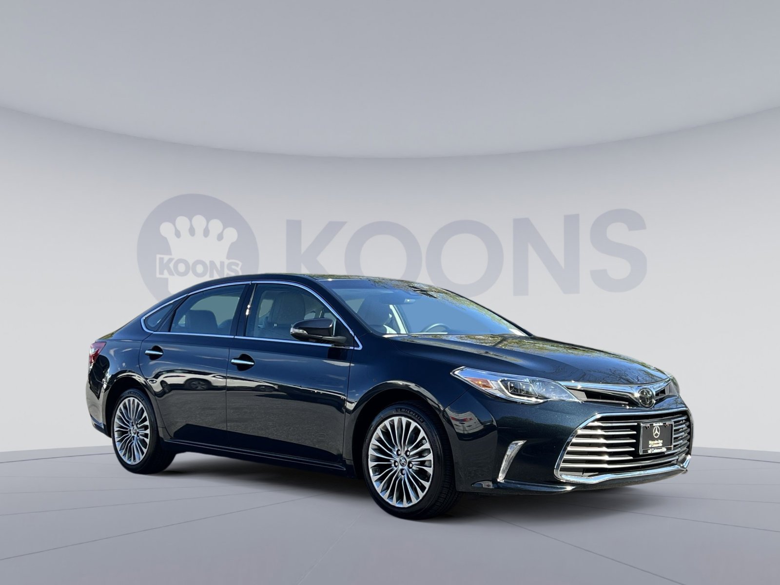 Used 2017 Toyota Avalon Limited FWD image 15