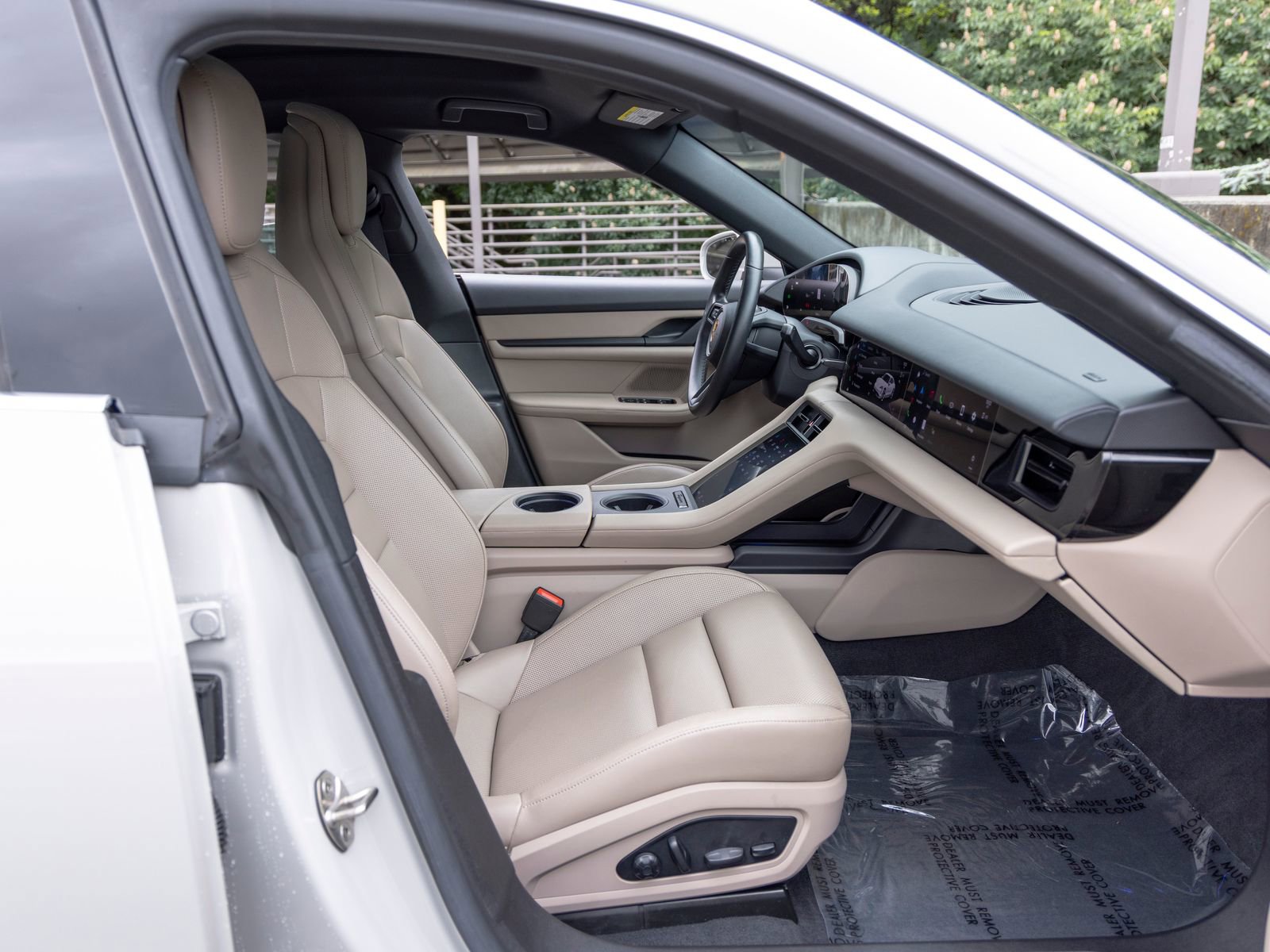 Certified 2022 Porsche Taycan 4S AWD/4WD image 60