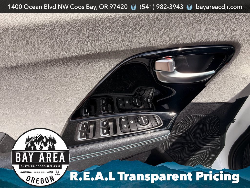 Used 2019 Kia Niro EX FWD image 12