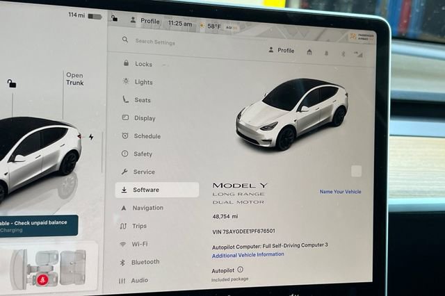 Used 2023 Tesla Model Y Long Range image 3