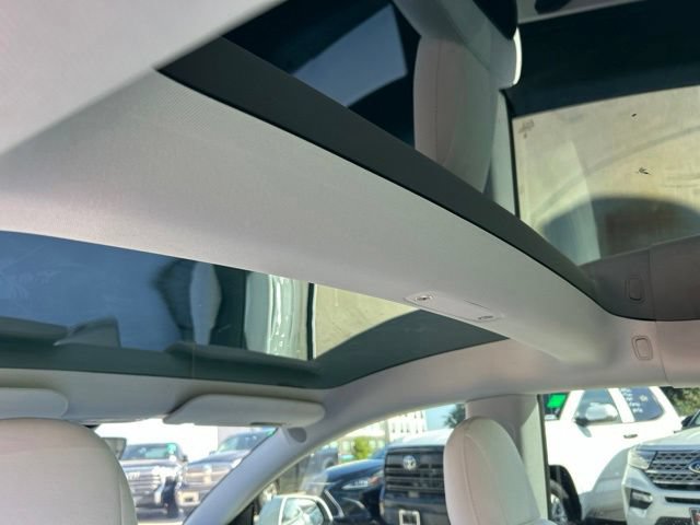 Used 2021 Tesla Model 3 Standard Range Plus RWD image 8