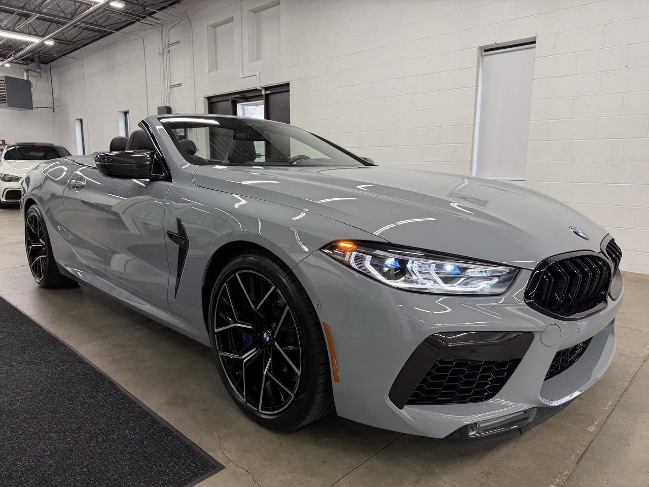 Used 2025 BMW M8 Competition w/ M Carbon Exterior Package AWD/4WD image 10