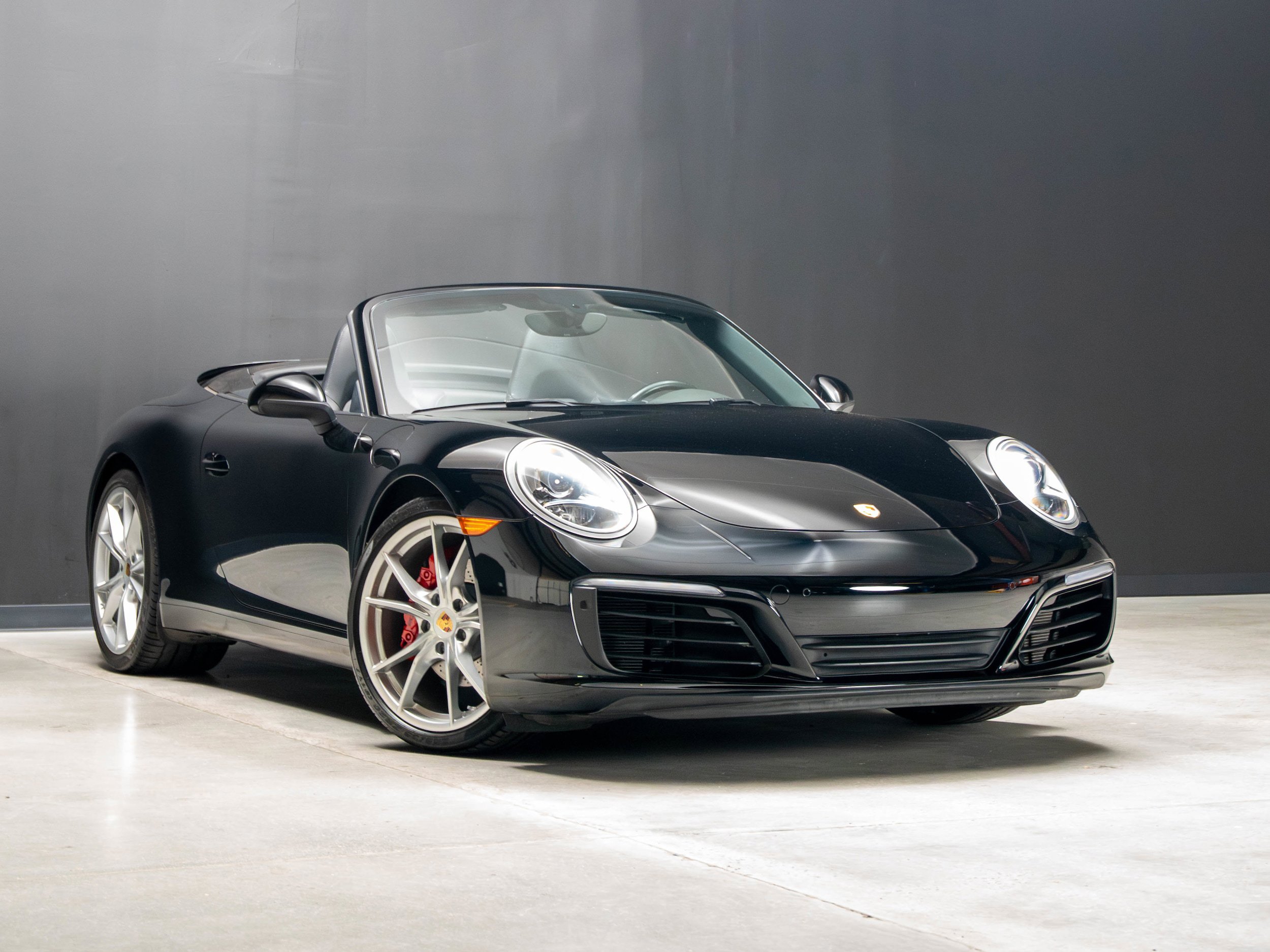 Certified 2017 Porsche 911 Carrera w/ Light Design Package RWD image 15