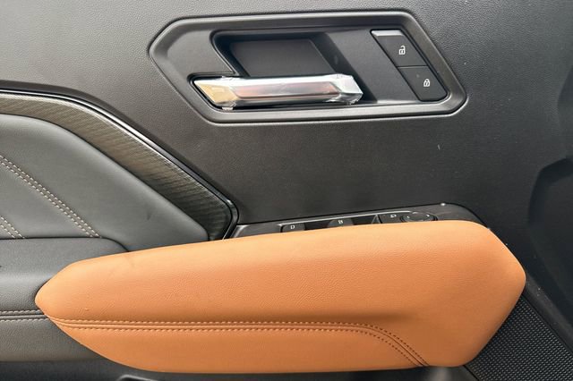 New 2026 GMC Canyon AT4 w/ LPO, Off Road Lift Package image 11