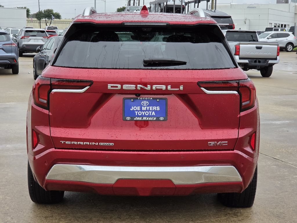 Used 2026 GMC Terrain Denali AWD/4WD image 8