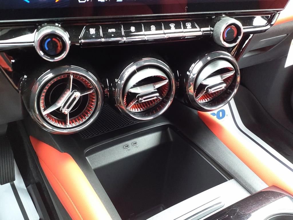 New 2025 Chevrolet Blazer EV RS image 18