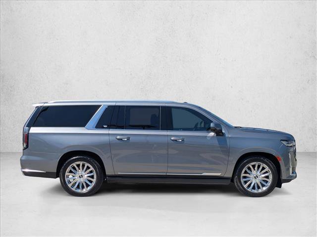 Used 2021 Cadillac Escalade ESV Premium Luxury w/ Driver Assist Tech Package AWD/4WD image 4