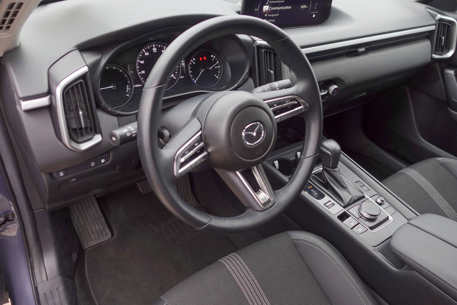 Certified 2025 MAZDA CX-50 2.5 Hybrid w/ Preferred Pkg image 9