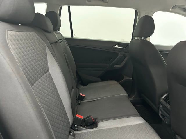 Used 2020 Volkswagen Tiguan S image 29
