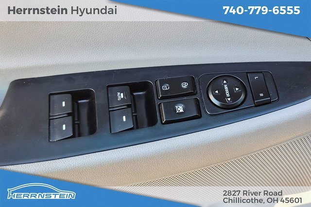 Used 2019 Hyundai Tucson Sport image 17