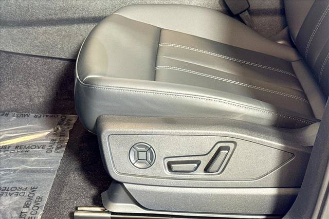 New 2026 Audi Q5 Premium AWD/4WD image 16