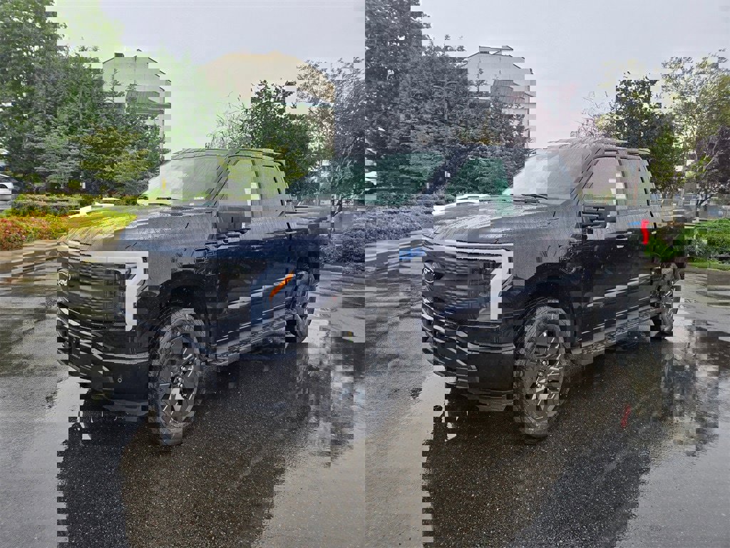 New 2025 Ford F150 Lightning Flash
