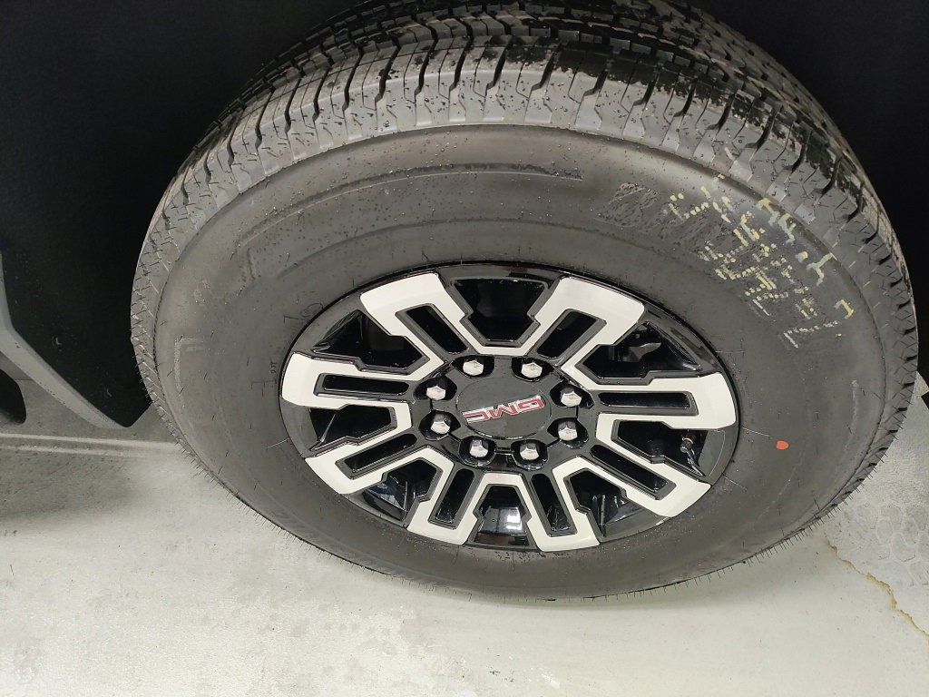 New 2026 GMC Sierra EV Elevation image 19