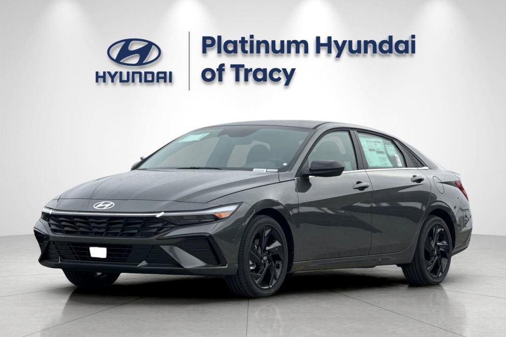 New 2026 Hyundai Elantra SEL Sport Premium FWD image 8