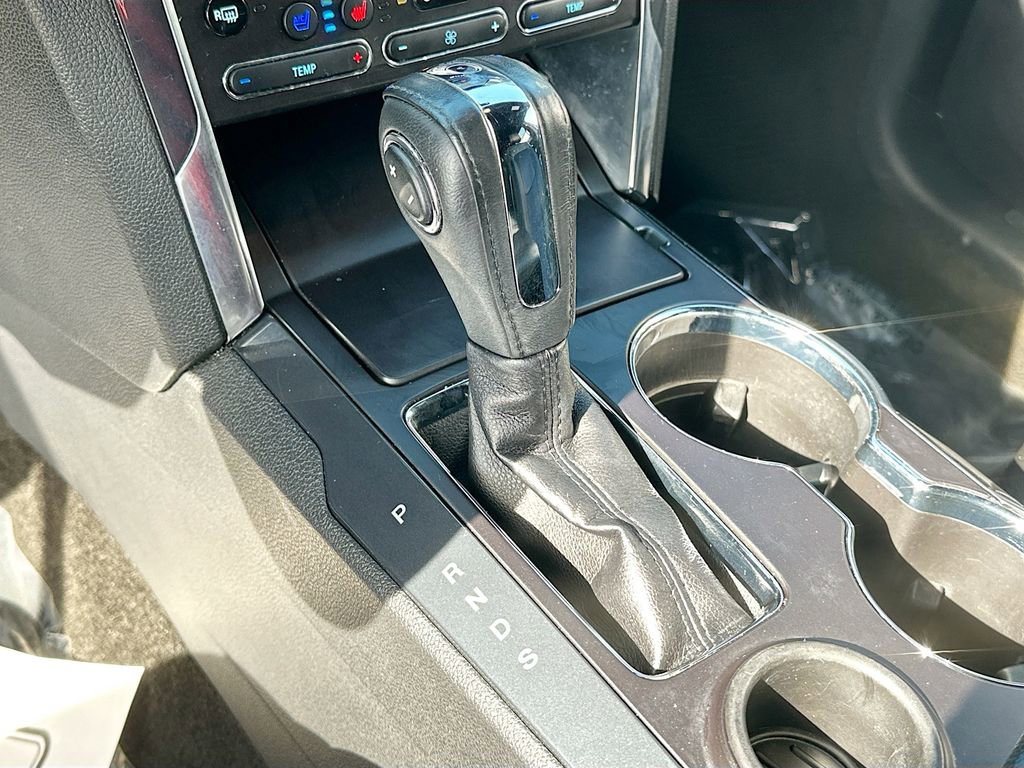 Used 2018 Ford Explorer Limited image 17