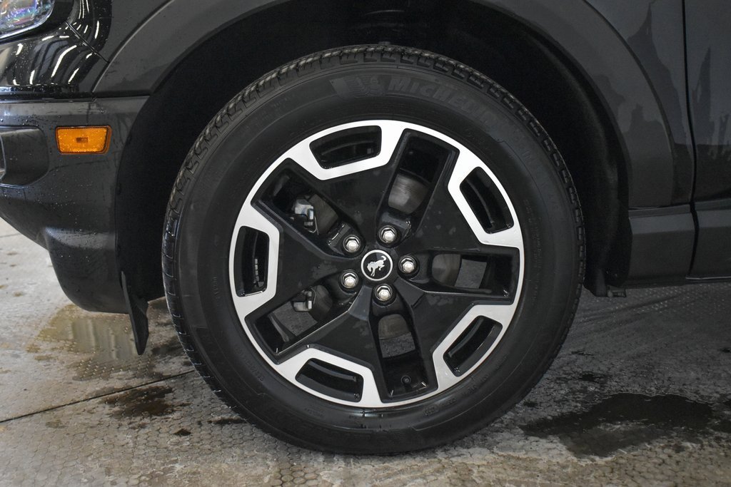 Used 2023 Ford Bronco Sport Outer Banks image 9