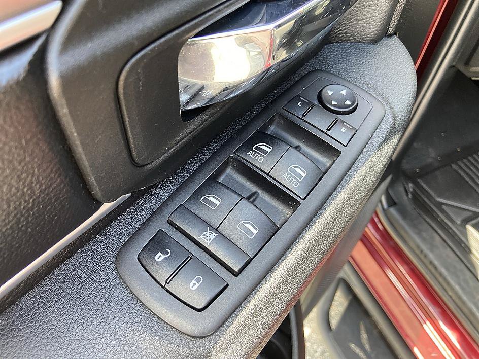 Used 2024 RAM 1500 Classic Warlock AWD/4WD image 10