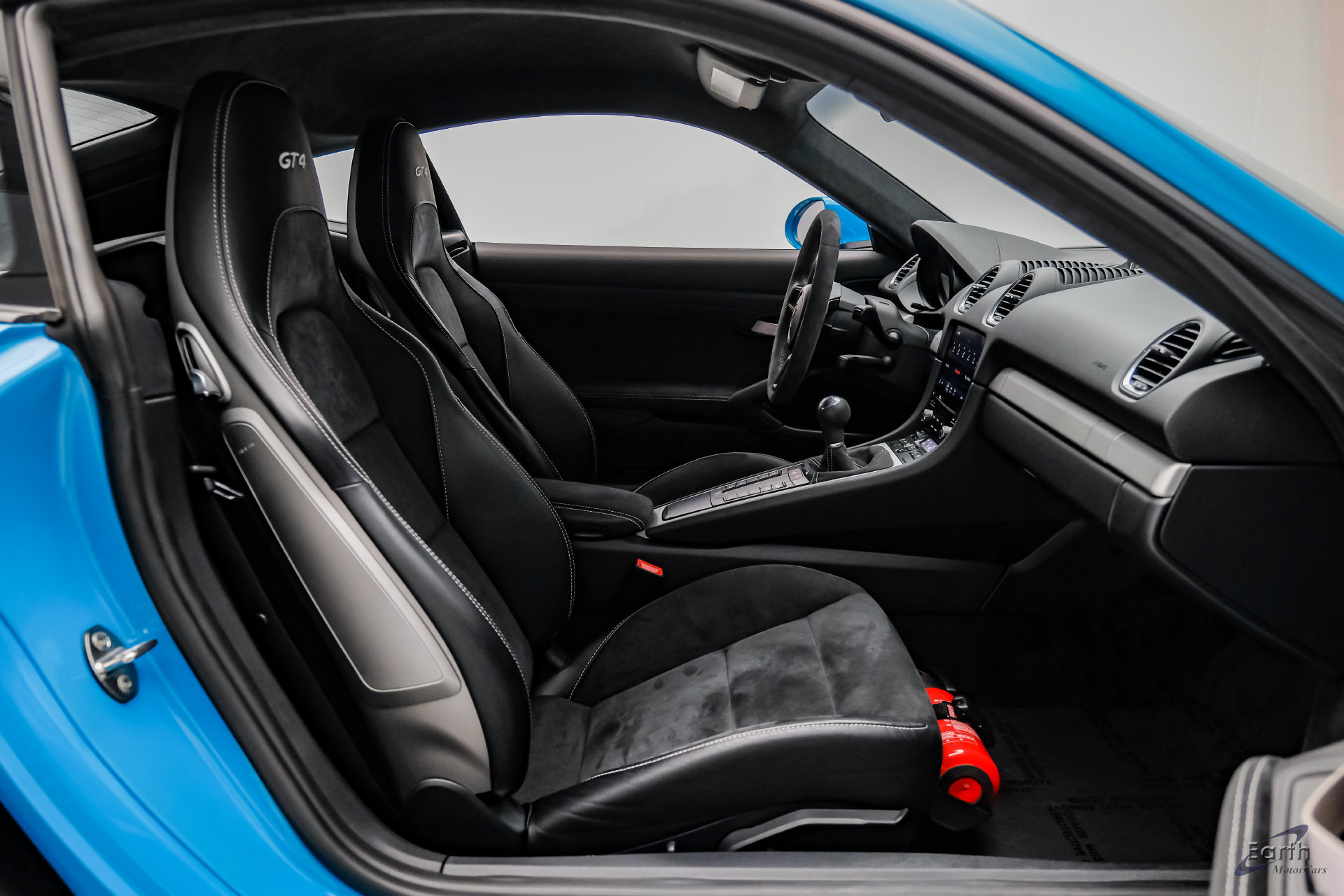 Used 2020 Porsche 718 Cayman GT4 RWD image 53