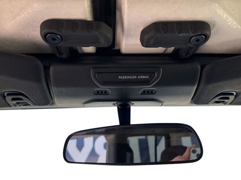 Used 2021 Jeep Wrangler Unlimited Sahara AWD/4WD image 18