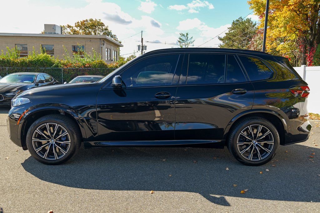Used 2024 BMW X5 M60i w/ Executive Package image 4