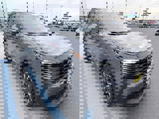 Certified 2025 Nissan Kicks SV image 3