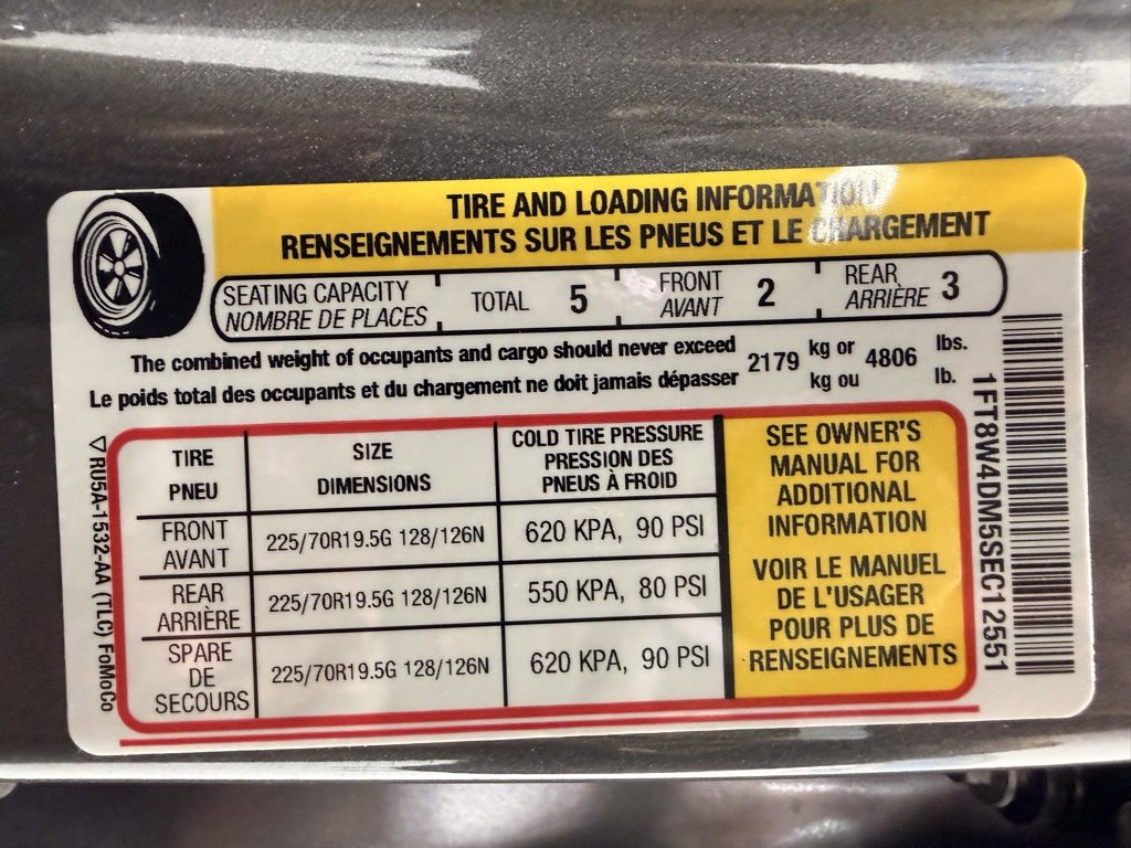 Used 2025 Ford F450 Platinum w/ FX4 Off-Road Package image 33