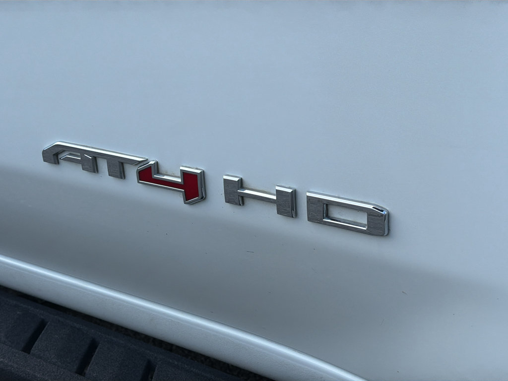 Used 2022 GMC Sierra 2500 AT4 w/ AT4 Premium Plus Package AWD/4WD image 10
