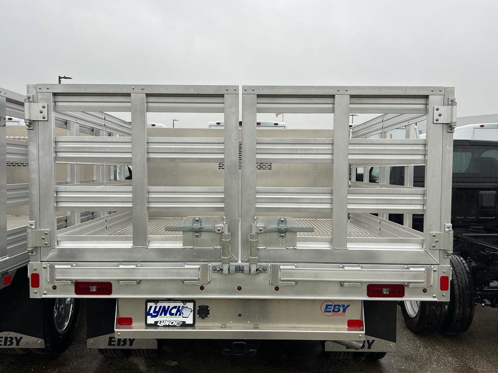 New 2024 RAM 3500 Tradesman w/ Chrome Appearance Group image 4