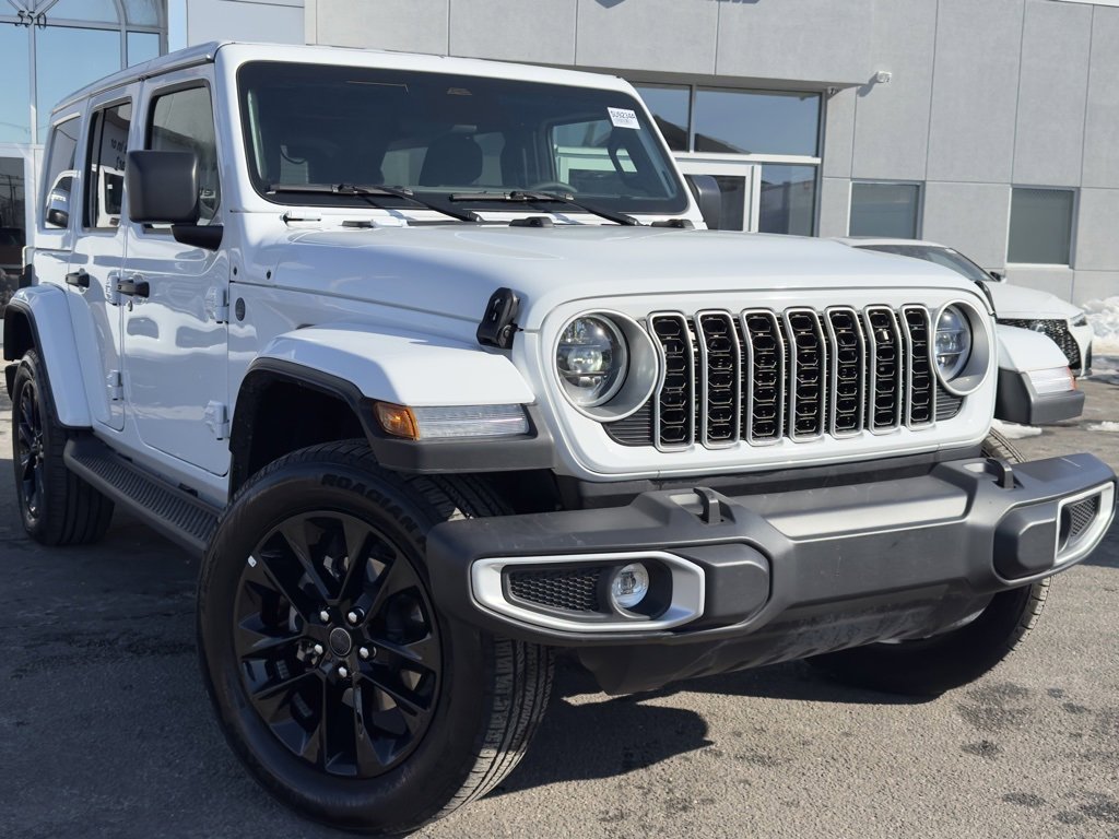 Used 2025 Jeep Wrangler Unlimited Sahara image 1