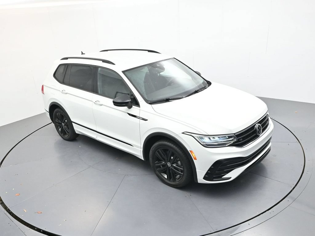 Used 2022 Volkswagen Tiguan SE R-Line FWD image 18