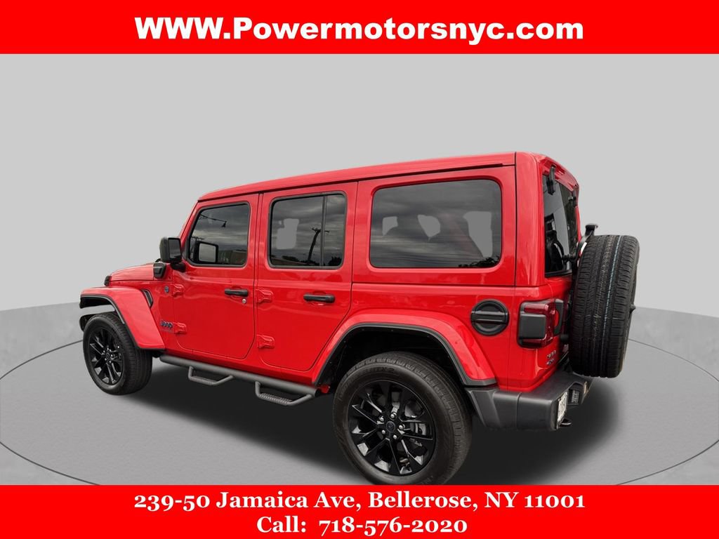 Used 2025 Jeep Wrangler Unlimited Sahara w/ Safety Group AWD/4WD image 3