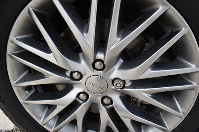 Used 2017 Jeep Grand Cherokee Summit w/ Platinum Series Group image 9