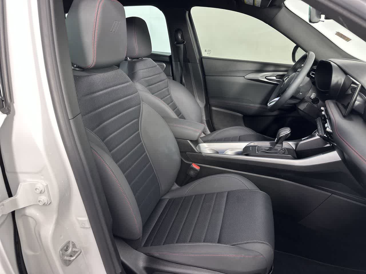 Used 2024 Dodge Hornet GT image 8