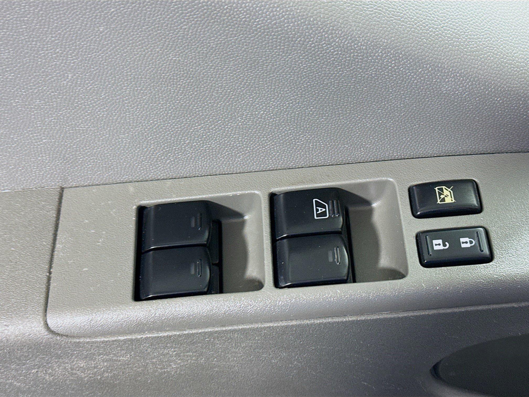Used 2021 Nissan Frontier SV RWD image 24