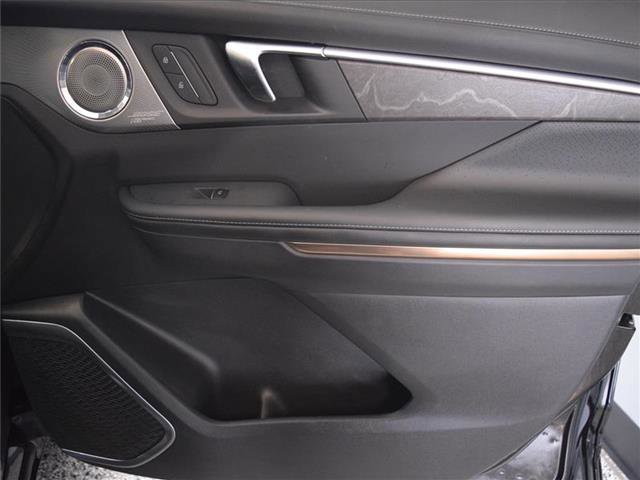 Used 2025 Buick Enclave Avenir w/ Trailering Package, 5000 lbs. image 25