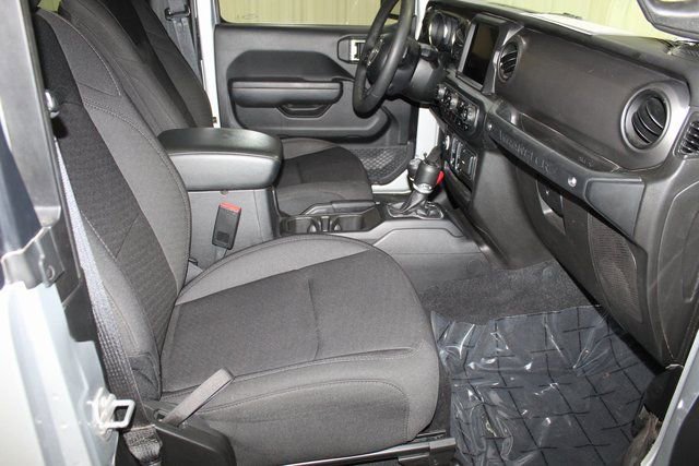 Used 2023 Jeep Wrangler Sport S image 14